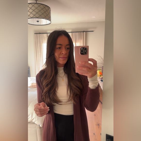 Meet your Posher, Suzanne - Picture 2 of 3